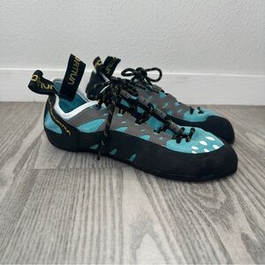 La Sportiva Tarantulace Teal and Black Climbing Bouldering Shoes EU 39.5